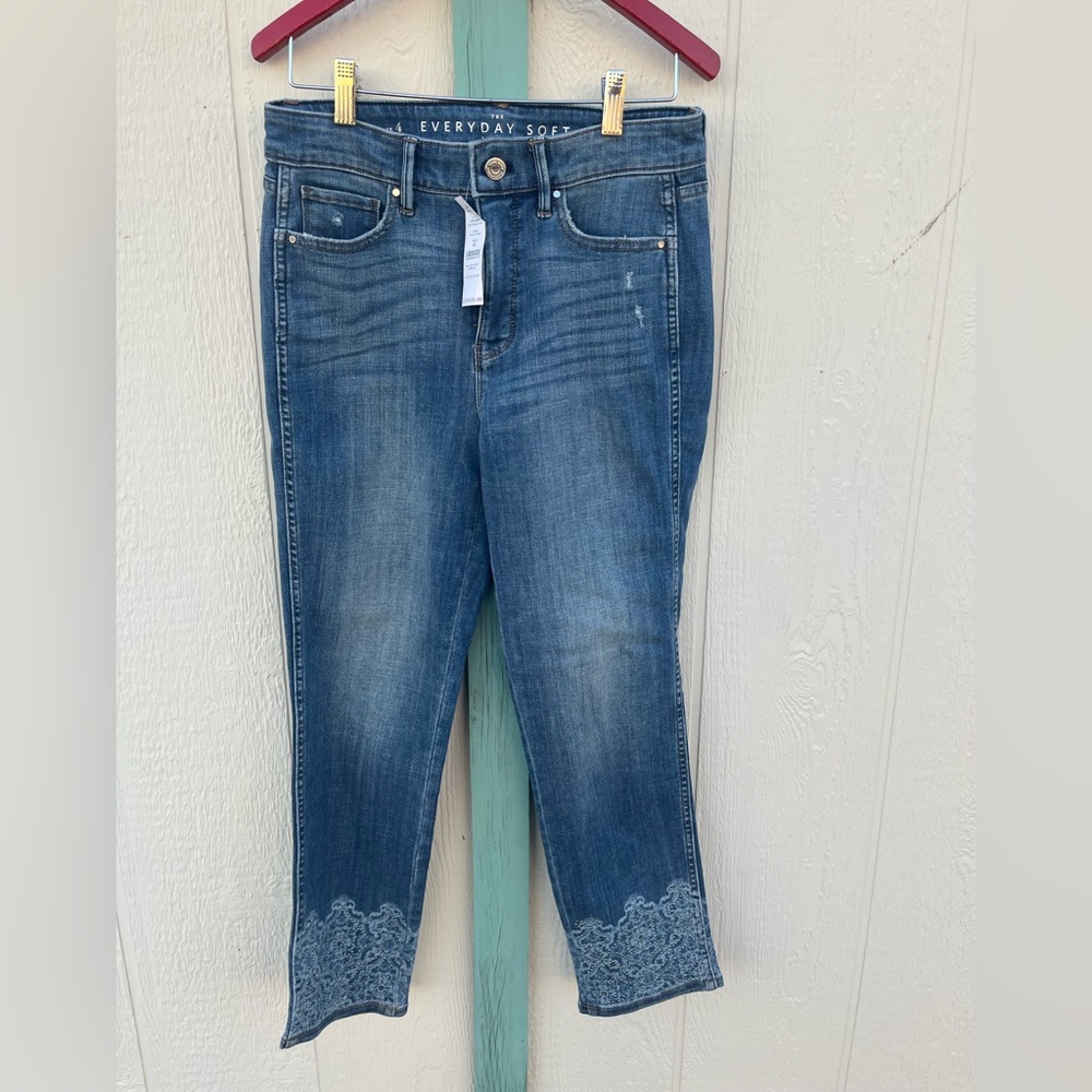 NWT WHBM Embellished-Hem Everyday Soft High Rise Straight Crop Jeans sz 4
